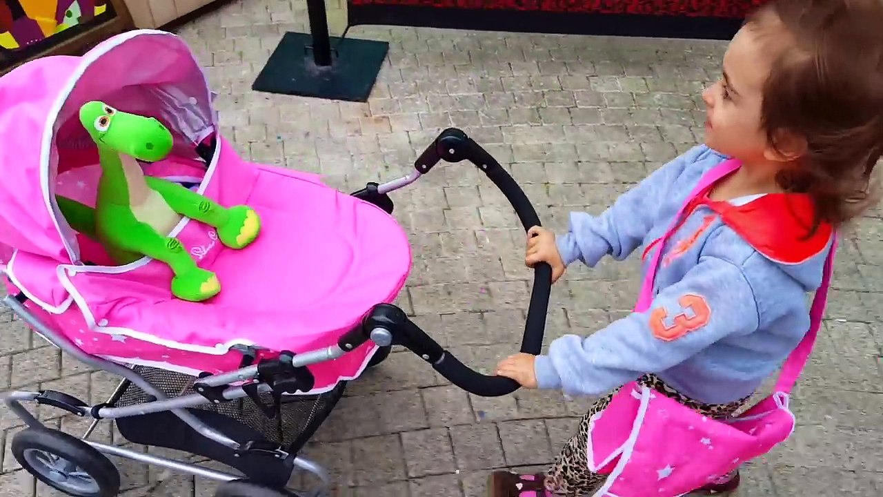 Baby Dinosaur / Pushing Pink Stroller / Slide and Playground