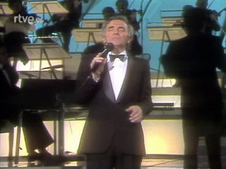 Charles Aznavour - Embrasse-moi