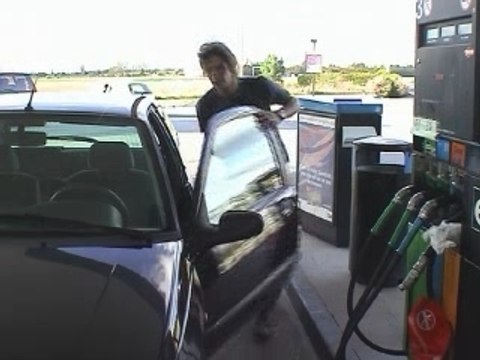 Pub total c est mon lapin - parodie fausse pub