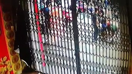 Cận cảnh màn cảnh sát nổ súng trấn áp, bắt giữ tử tù Thọ “sứt”