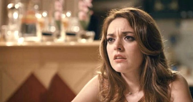 Ezgi Mola, Köpeğe Vuran Vicdansıza Ateş Püskürdü: Şerefsiz Bir G.t Daha