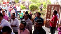 إقبال كبير من الحرفيين والتجار وأصحاب الورش لشراء كراسة شروط المشروع القومى لمدينة الأثاث بدمياط