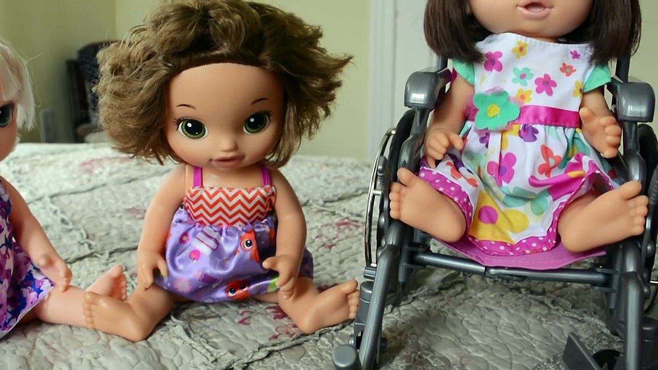 Baby Alive Video To Kelli Maple! Molly Sings Her A Song!