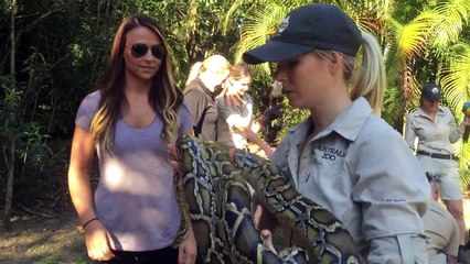 Emma Holds A Snake At The Australia Zoo