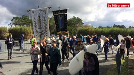 Saint-Jean-Trolimon (29). Près de 300 personnes au pardon des surfeurs