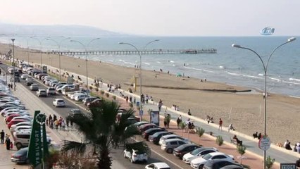 Sıcakları Fırsat Bilen Vatandaşlar Denize İndi