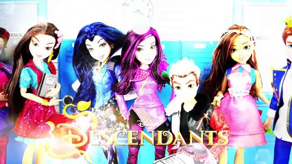 Doll Review: Disney Descendants Dolls