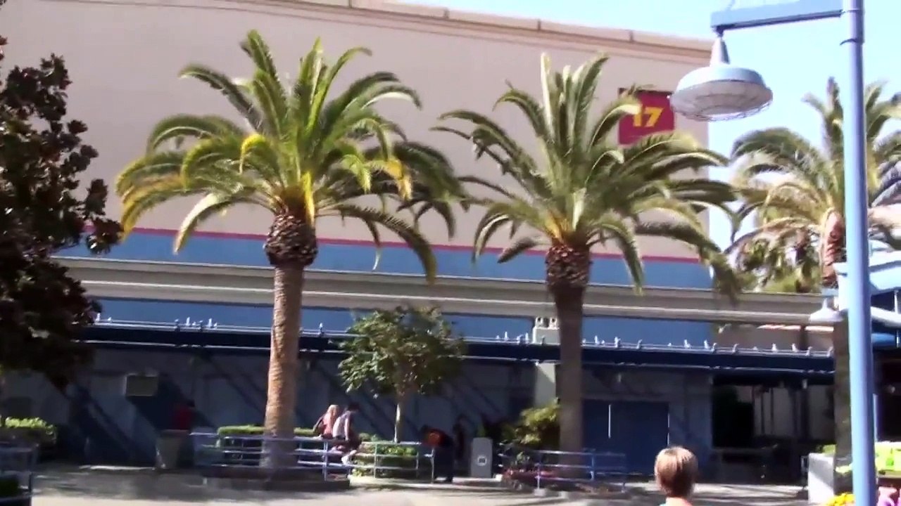 Muppet vision 3-D Exterior