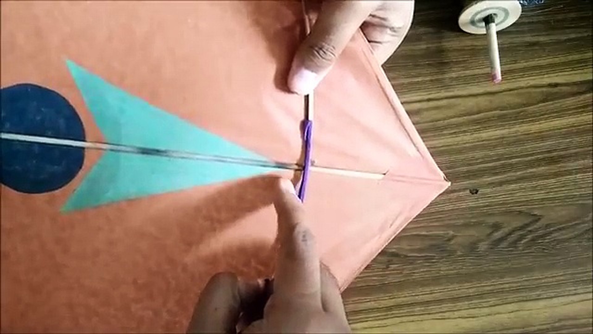 ⁣How to tie a kite string | How to Tie Kite Knots | Kite Flying Tips by Sparsh Hacks