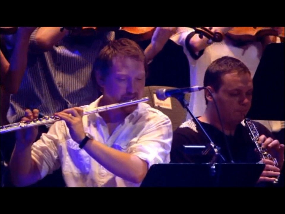 LIVE HELENE FISCHER: DU HAST MEIN HERZ BERÜHRT / DU FÄNGST MICH AUF UND LÄßT MICH FLIEGEN / DU LÄßT MICH SEIN, SO WIE IC