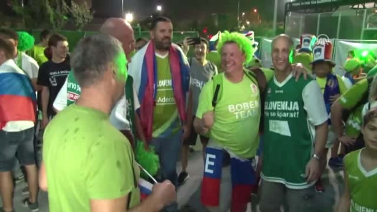 Slovak Taraftarların Şampiyonluk Sevinci