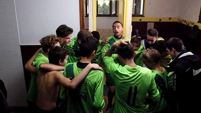 Cri de guerre après la victoire 4 - 1 face Etouy en coupe de l'oise le 17/09/2017