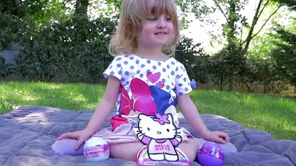 Et bonjour Salut minou déballage jouet boule surprise disney princesse disney prin