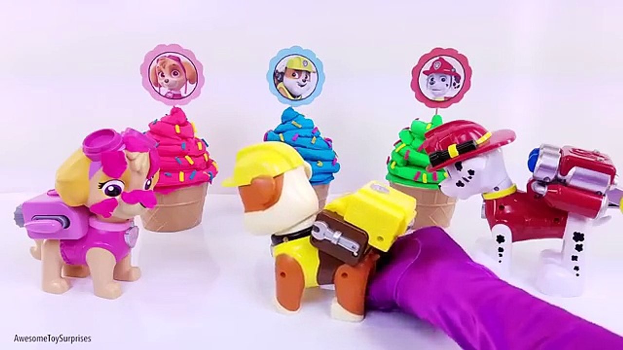 Et chasse pâte amis patrouille patte jouer porter secours décombres le le le le la à Il Doh playset marshall skye