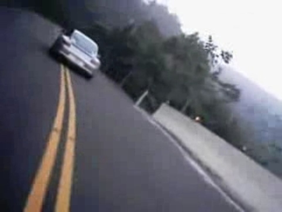Porsche 911 Carrera 4S vs Hayabusa