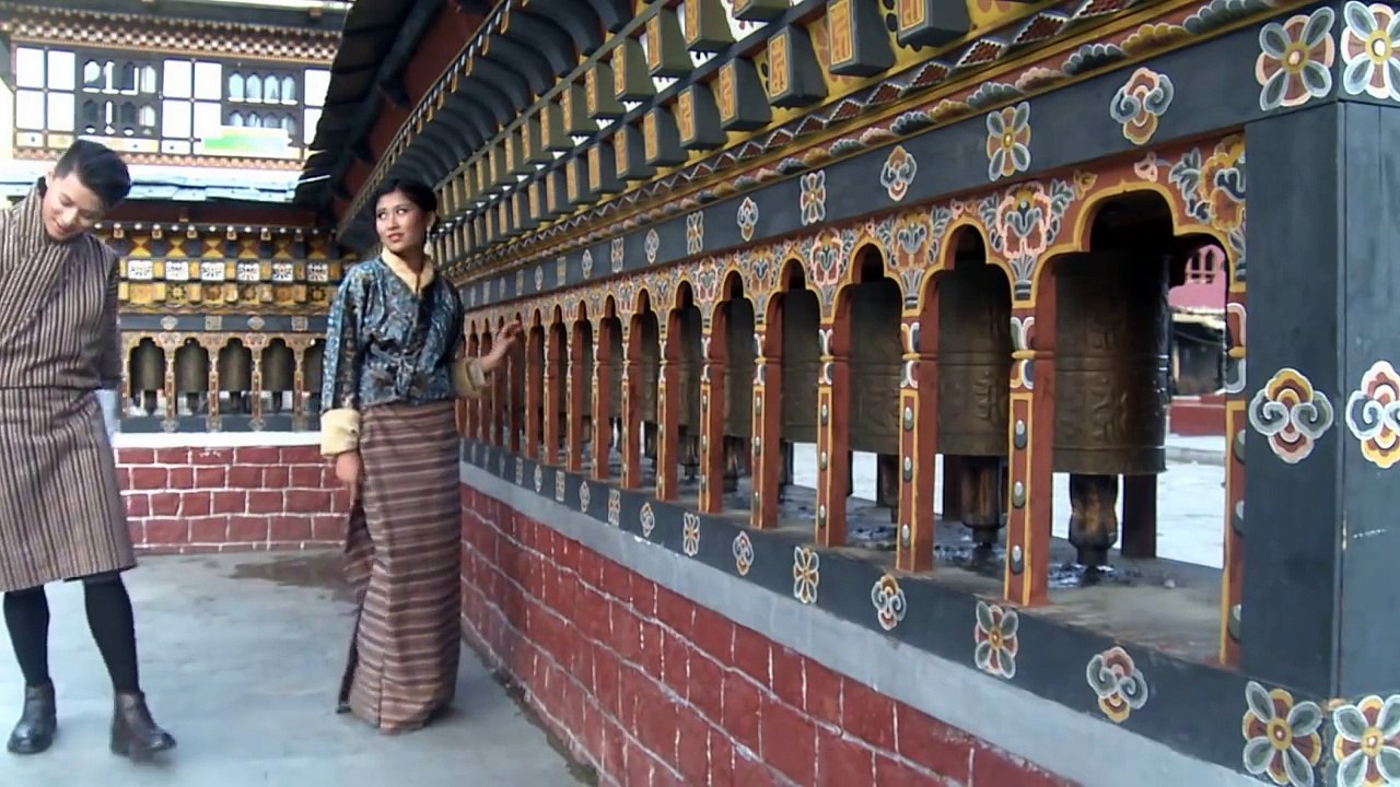 Bhutanese Song | Dhay Baew Dha | Tashi Tobgay & Lhaki Samdrup