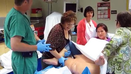 Ini yang terjadi jika keluarga di biarkan membantu proses persalinan