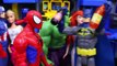 Mr Bubble Surprise Bath Foam Attack DC Super Hero Girls Poison Ivy vs Spiderman vs Batman Love Story