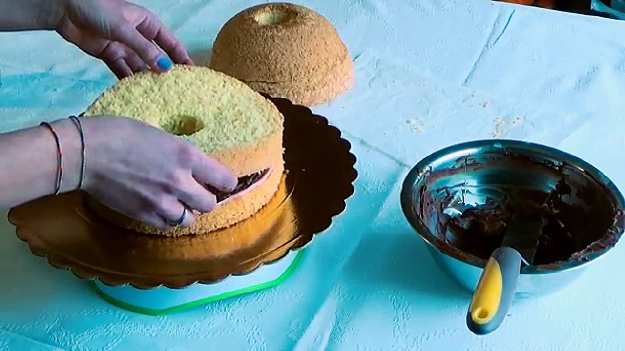 BARBIE DOLL CAKE - Making & Decorating, Recipe without Fondant [Hindi] by Geetika