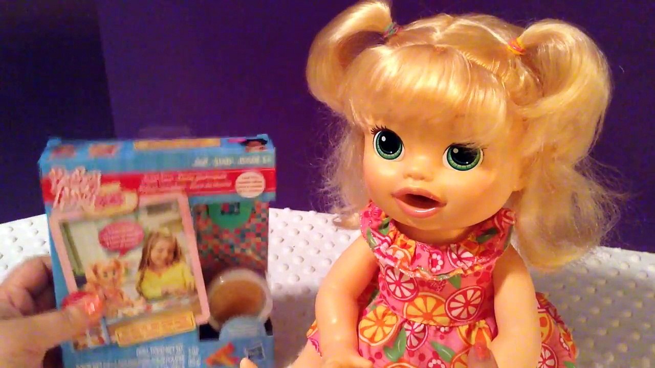 Baby Alive Snackin Sara Doll Snack Pack Treat Time Unboxing and Feeding