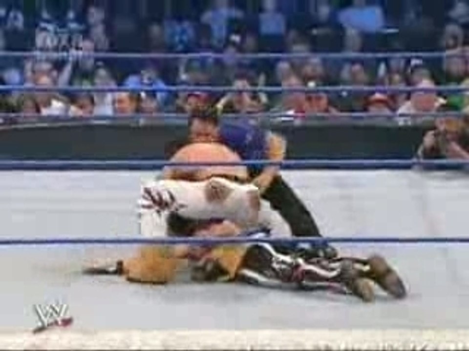 London, Kendrick & Ashley vs MNM (3.16.07)