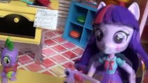 My Little Pony Mini Equestria Girls Twilight Sparkle Slumber Party # 1 MLP Pinkie Pie Toys In Action