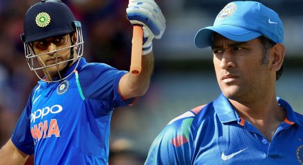 நூறு அரை சதம் அடித்து தோனி சாதனை-வீடியோ