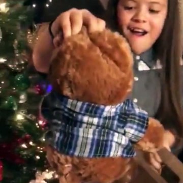 Oyuncak ayıdan dedelerinin sesini dinlediler