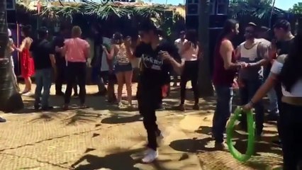 Cutting Shapes | House Shuffle | Konijnendans | Compilation 2016 Jun #1