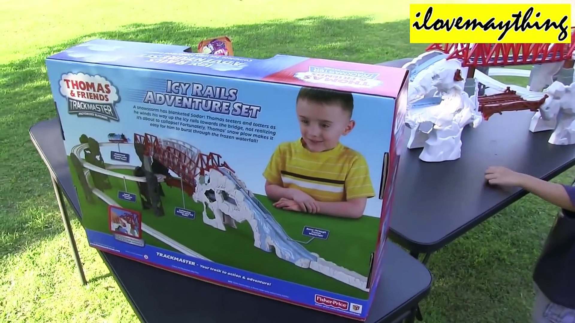 thomas icy rails adventure set