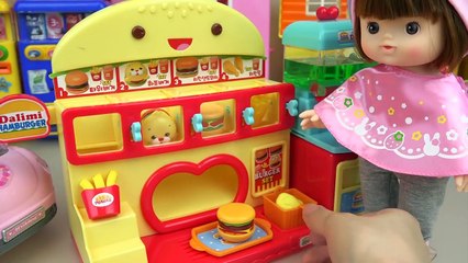 Baby doll car toys and Hamburger shop surprise eggs play