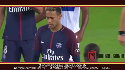 Neymar Asking Cavani For The Penalty , And Edinson Missed it