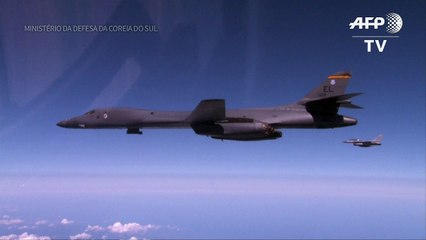 Caças americanos sobrevoam península coreana