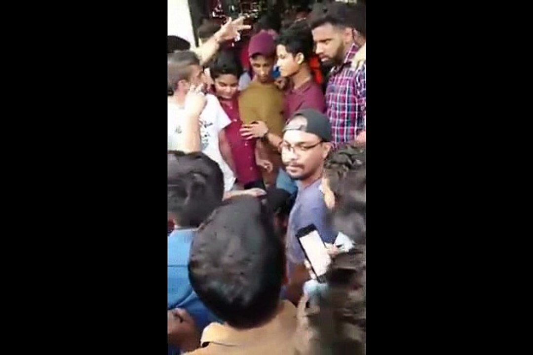 Thief Caught on Red handed