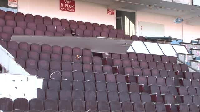 Hüseyin Avni Aker Stadı'nın Son Hali Üzdü