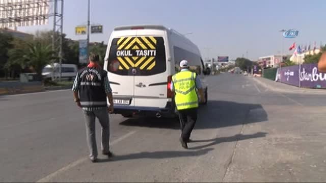 Polis Ekipleri Okul Servislerinde Uygulama Yaptı