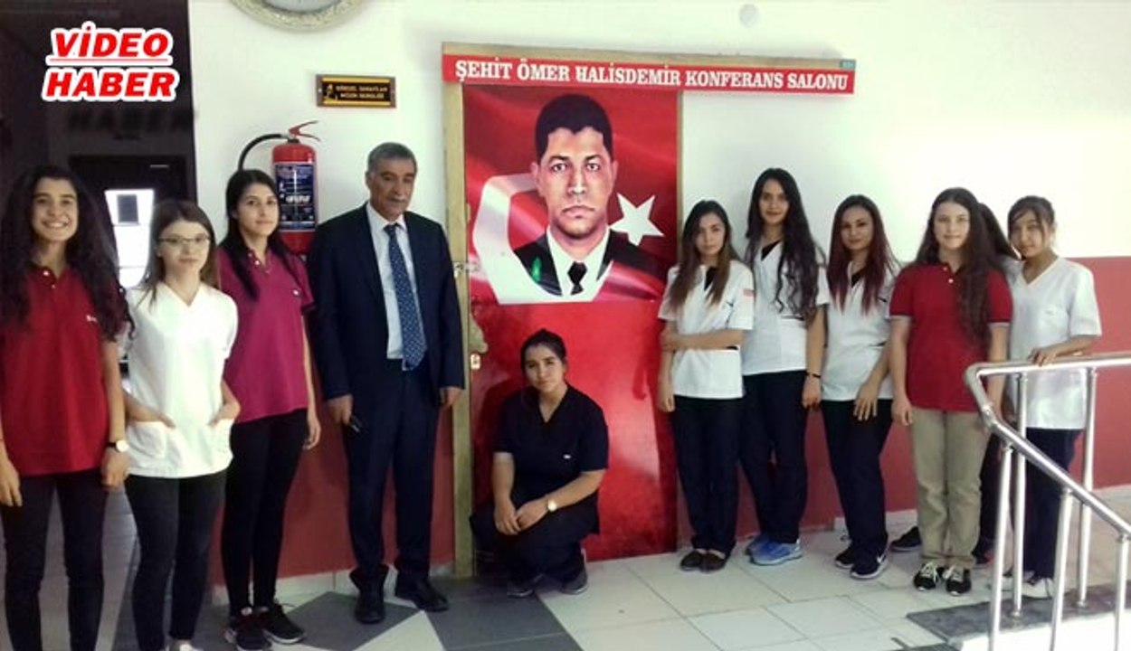 (18 Eylül 2017) ÖZEL MAGNET ANADOLU SAĞLIK MESLEK LİSESİ  OKULU BİNASINI ŞEHİT FOTOĞRAFLARIYLA SÜSLEDİ
