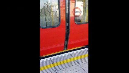 London Underground bombing: police search in Sunbury