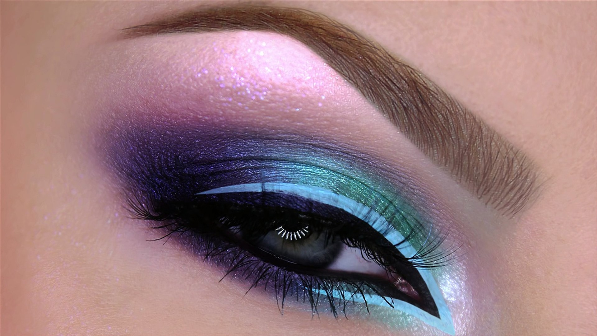Peacock Eyes Makeup Tutorial / Colorful Summer Make-up - video Dailymotion