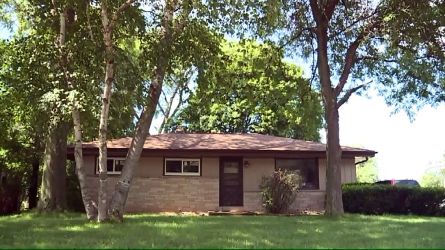 Man Loses Nearly $1,000 in Craigslist Rental Scam