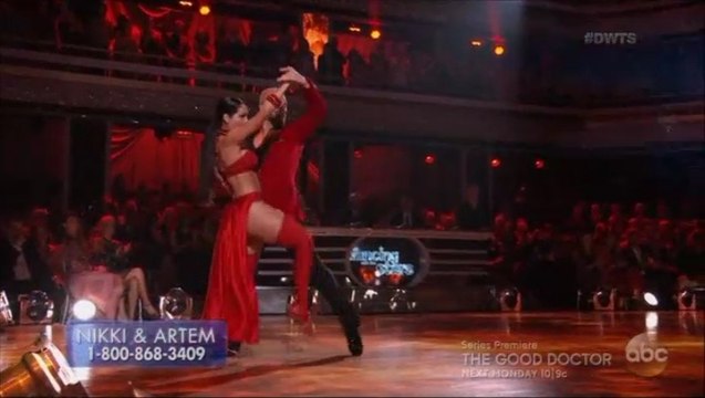 Nikki Bella & Artem Chigvintsev - Tango