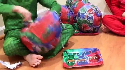 PJ Mask Surprises Eggs Filled with PJ Mask Toys Inside