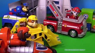 PAW PATROL Nickelodeon Chuckee Cheese Pizza Eating Contest Toys Video Parody
