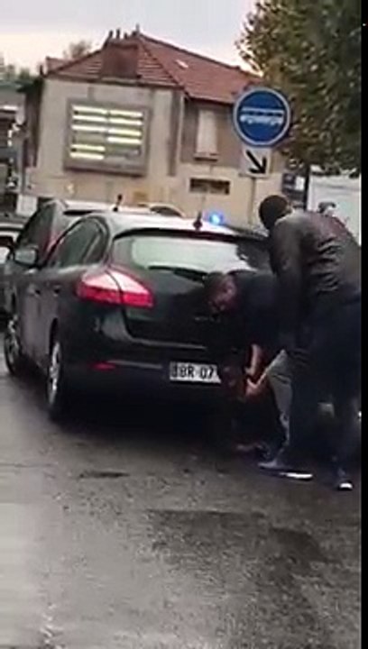 Un sénégalais maltraité et étranglé par des policiers français à par des policiers de Bobigny