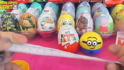 Huevo kinder sorpresa y dos bolas sorpresa de los minions en español unboxing castellano