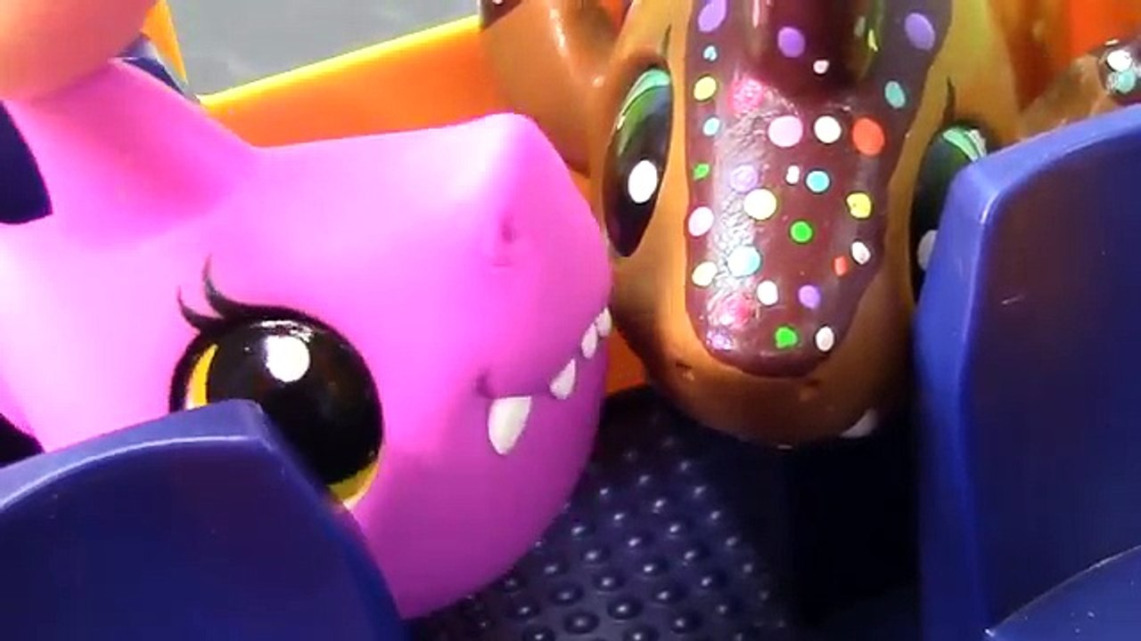 LPS Little Sister School Of Sharks Series Video Littlest Pet Shop