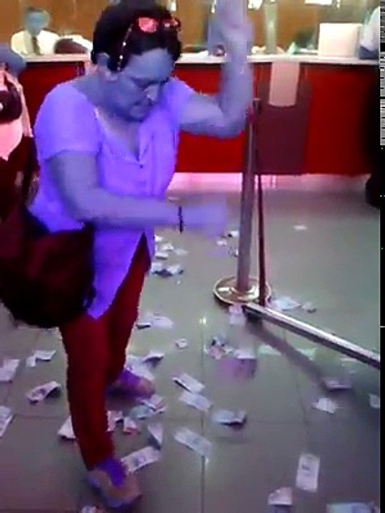 vieja bota billetes en el banco