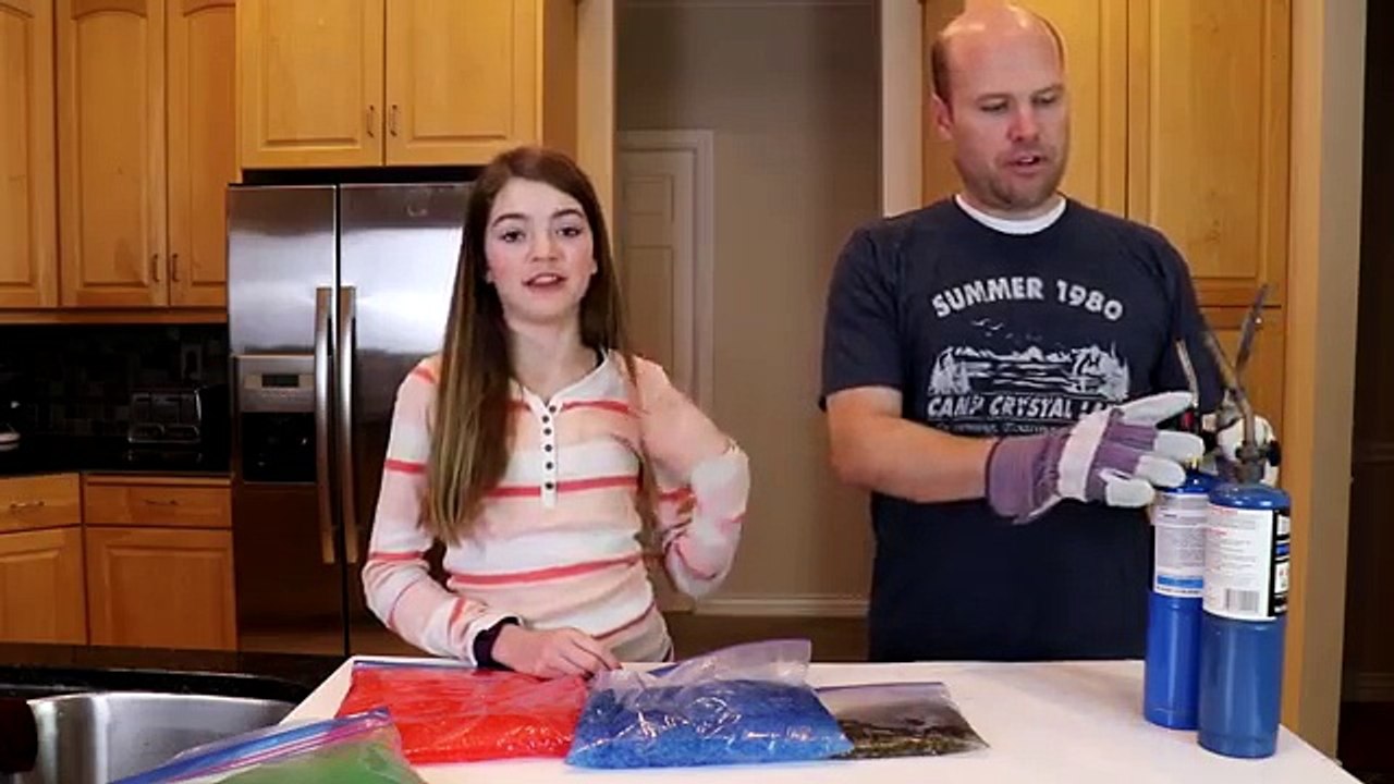 1000 Degree Knife vs Crunchy Slime / JustJordan33