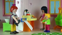 FAMILIE Bergmann #4 - EMMA ist KRANK Notarzt kommt - Playmobil Film Geschichte deutsch