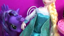 Queen ELSA Wooden Beads Disney Frozen Movie Wood Necklace Craft & Activity Book Playset Toy Unboxing